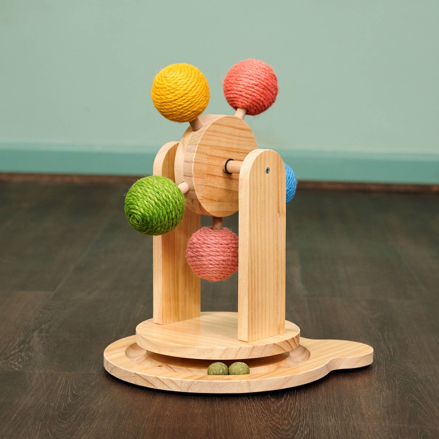 The Complete Interactive Play Center: Pinewood Ferris Wheel